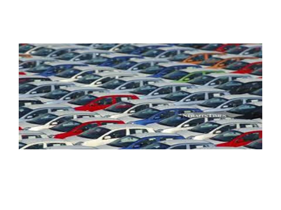 US auto sales rate plunges in May after pre-tariff rush fades